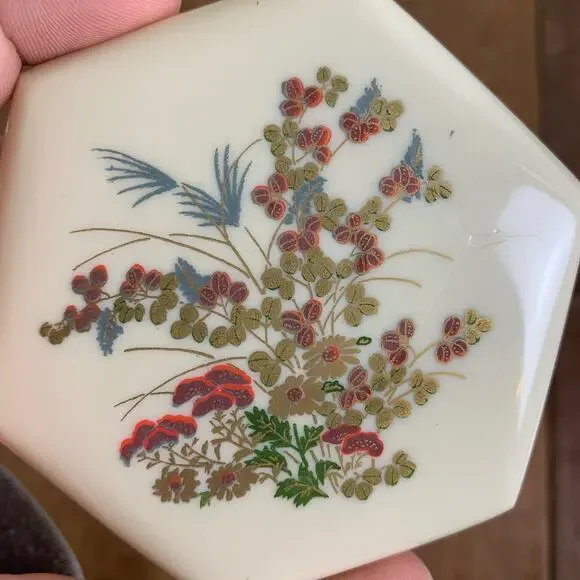 Vintage Hexagon Plastic Melamine Nesting Trinket Box Set‎ White With Red Flowers - Picture 5 of 8